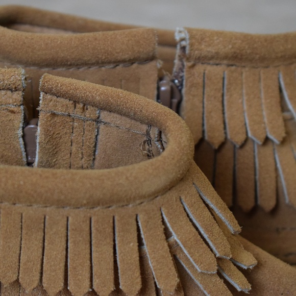 Minnetonka mocasin/ ankle booties - Picture 3 of 8